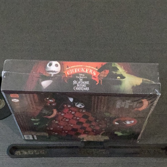 NIB Disney Tim Burton’s the night before Christmas checkers - Picture 4 of 4